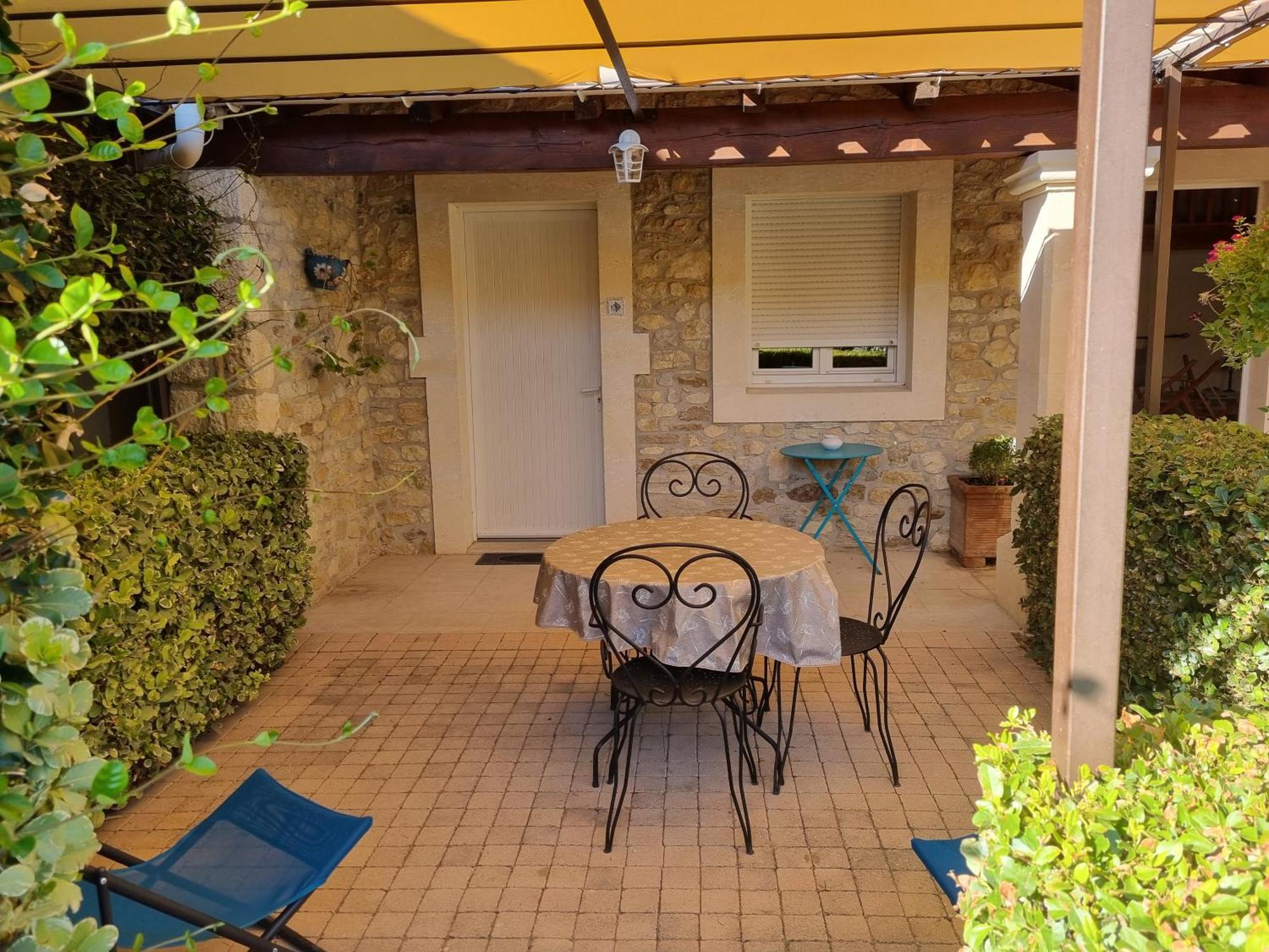 Hotel La Fanette Montbrison-sur-Lez Zewnętrze zdjęcie