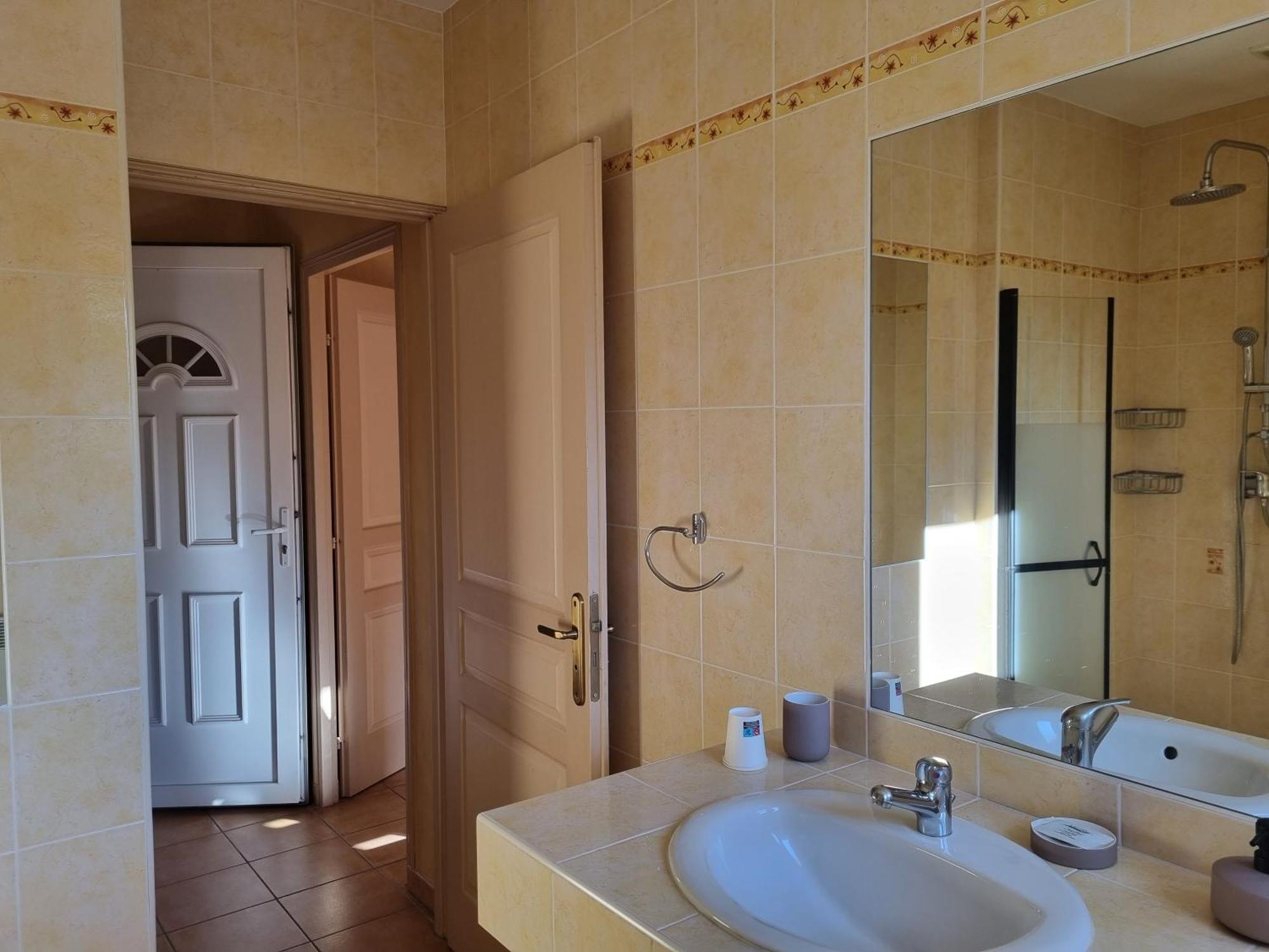 Hotel La Fanette Montbrison-sur-Lez Zewnętrze zdjęcie