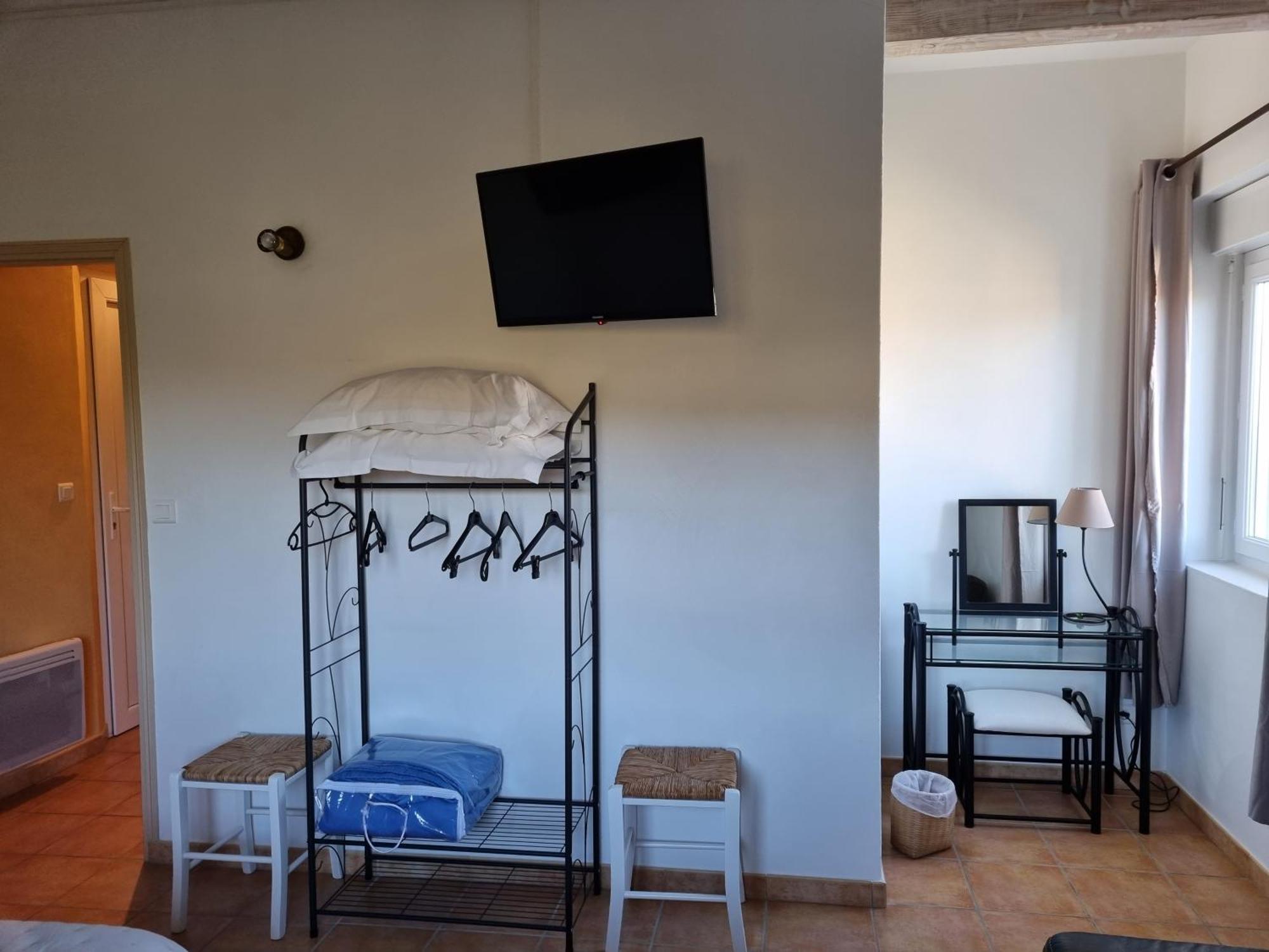 Hotel La Fanette Montbrison-sur-Lez Zewnętrze zdjęcie